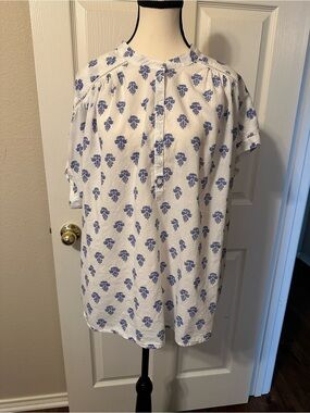 Lands End White W/ Blue Floral Short-Sleeve Cotton blouse, Size 3X EUC
